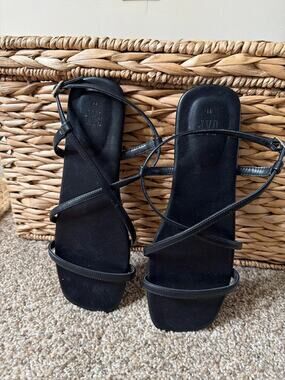 Get black strap sandal square toe EUC 11 600